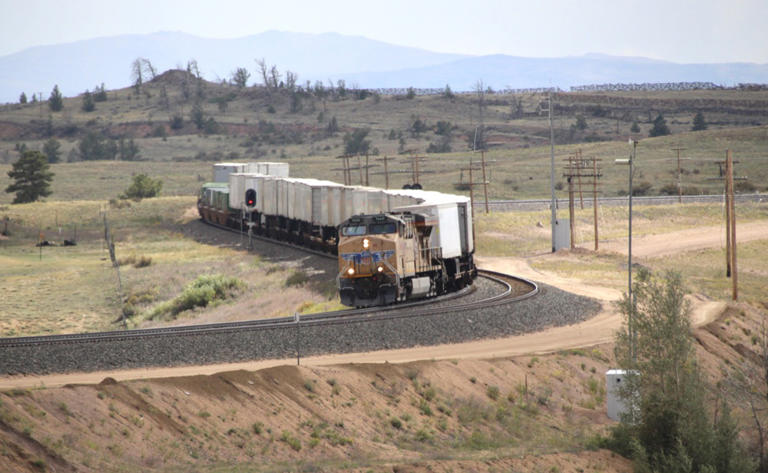 25 railroad places to visit out West