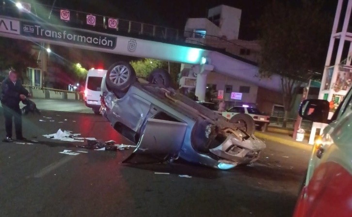 Automóvil Arrolla A Seis Personas Que Esperaban El Autobús En El Centro De Zacatecas 0078