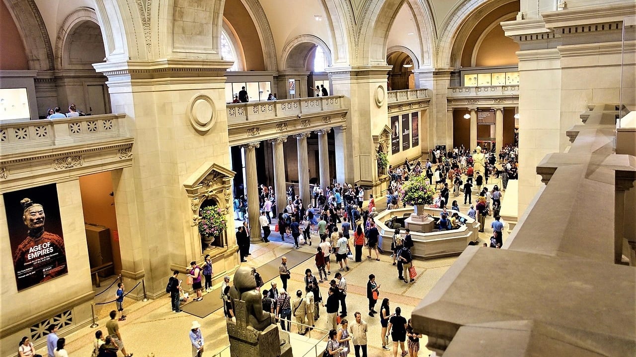 <p>The Metropolitan Museum of Art isn’t merely the best art museum in all of <a href="https://wealthofgeeks.com/things-to-do-in-new-york-city/" rel="nofollow noopener">New York</a>—it’s also one of the greatest in the entire world. Boasting celebrated works of art from some of history’s most accomplished creative minds, you can spend an entire day at the Met and still not see everything within the museum’s walls.</p><p>A history and art museum rolled into one, the Met’s extensive collection of artifacts dates back to the excavated remains of Ancient Greek, Roman, and Egyptian societies to stunning works of art from more recent decades. Catering to every visitor’s interests, you can bask in the idyllic work of Monet, glimpse ornate armor worn by King Henry VIII, or run your hand against an authentic Egyptian sarcophagus. It simply doesn’t get any better than that.</p>
