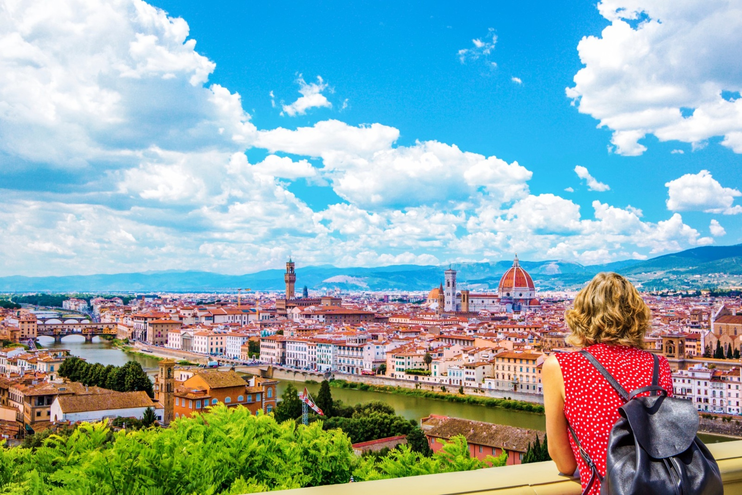 <p>Speaking of views, there's only one place where you can get a panoramic view of the whole city. Piazza Michelangelo offers a view of the countryside, the Duomo, Arno and Palazzo Vecchio, and all those magnificent houses in between. </p><p>You may also like: <a href='https://www.yardbarker.com/lifestyle/articles/15_amazing_train_rides_across_the_us_103123/s1__39017192'>15 amazing train rides across the US</a></p>