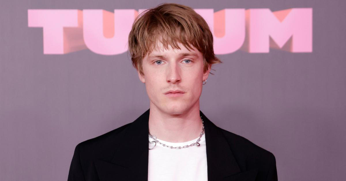 'All the Light We Cannot See' Actor Louis Hofmann Keeps His Love Life ...