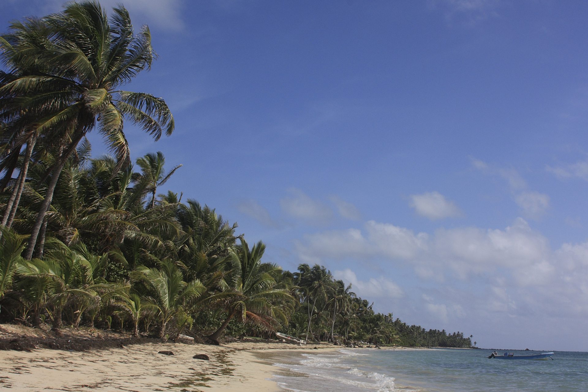 <p>An island with a Creole population (of African roots), beaches that are purely Caribbean, and a seabed of enormous beauty.</p>