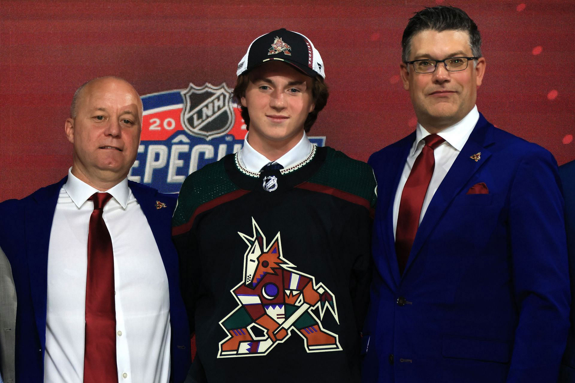 Coyotes star Logan Cooley discloses draft night experience that could ...