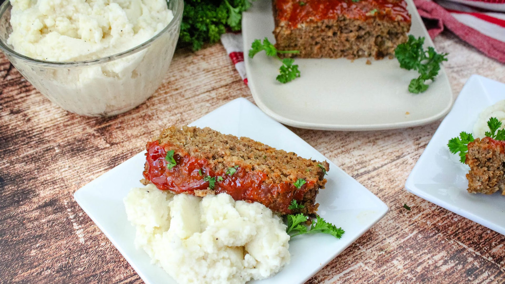 A Simple And Delicious Meatloaf Meatloaf With Homemade Seasoning Mix