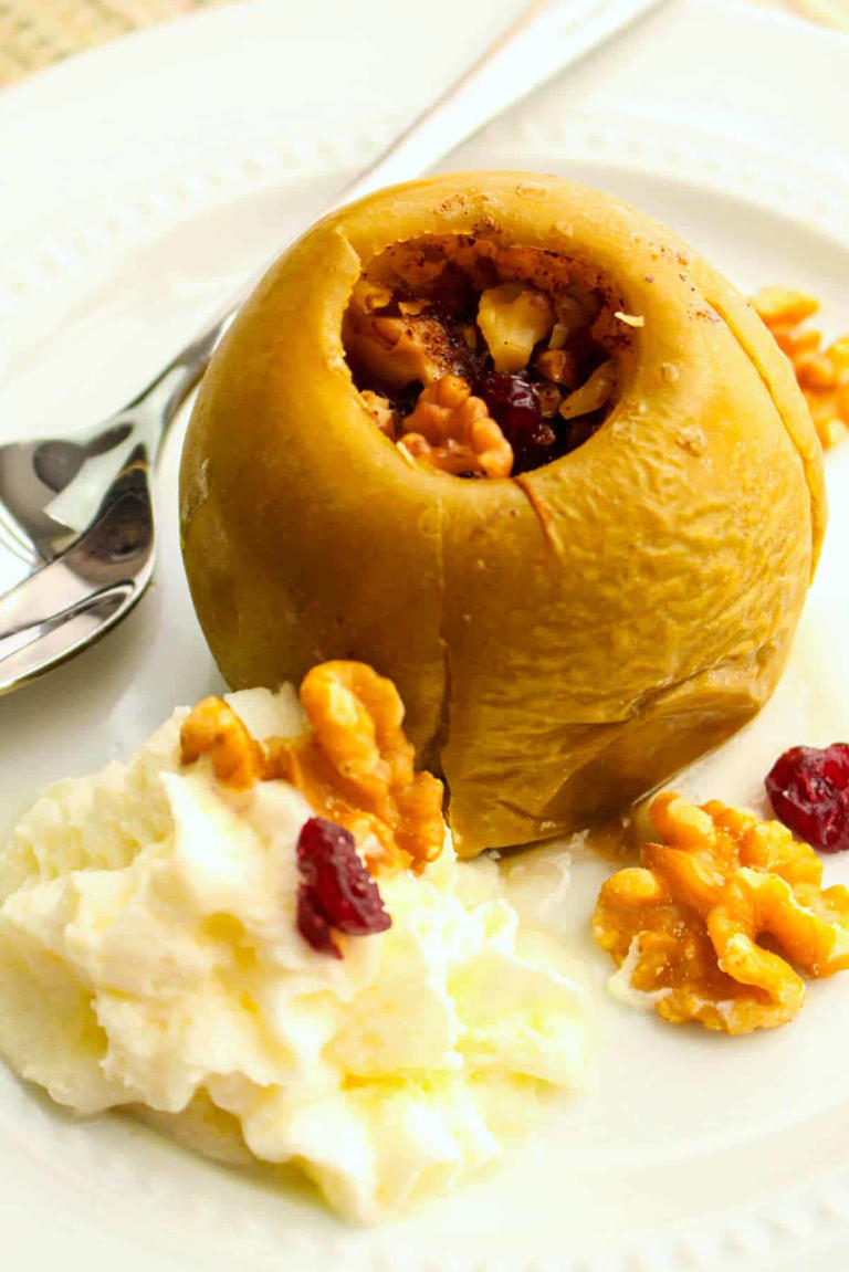 Slow Cooker Baked Apples With Cranberry Stuffing