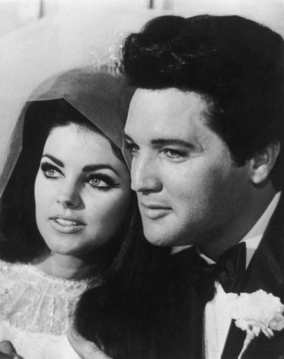<p>On their wedding day, Priscilla was just 21, while Elvis was 32. Just a few weeks later, she turned 22, shortening their age gap to ten years. </p>