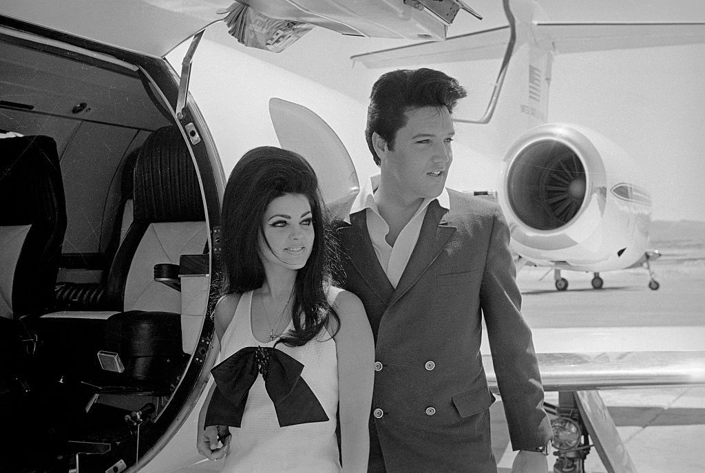 <p>The blue-eyed crooner let Elvis borrow his private jet for the occasion, Elvis's school friend George Klein wrote in his memoir, according to <em><a href="https://www.vogue.com/article/wedding-elvis-presley-priscilla-presley">Vogue</a></em>. </p>