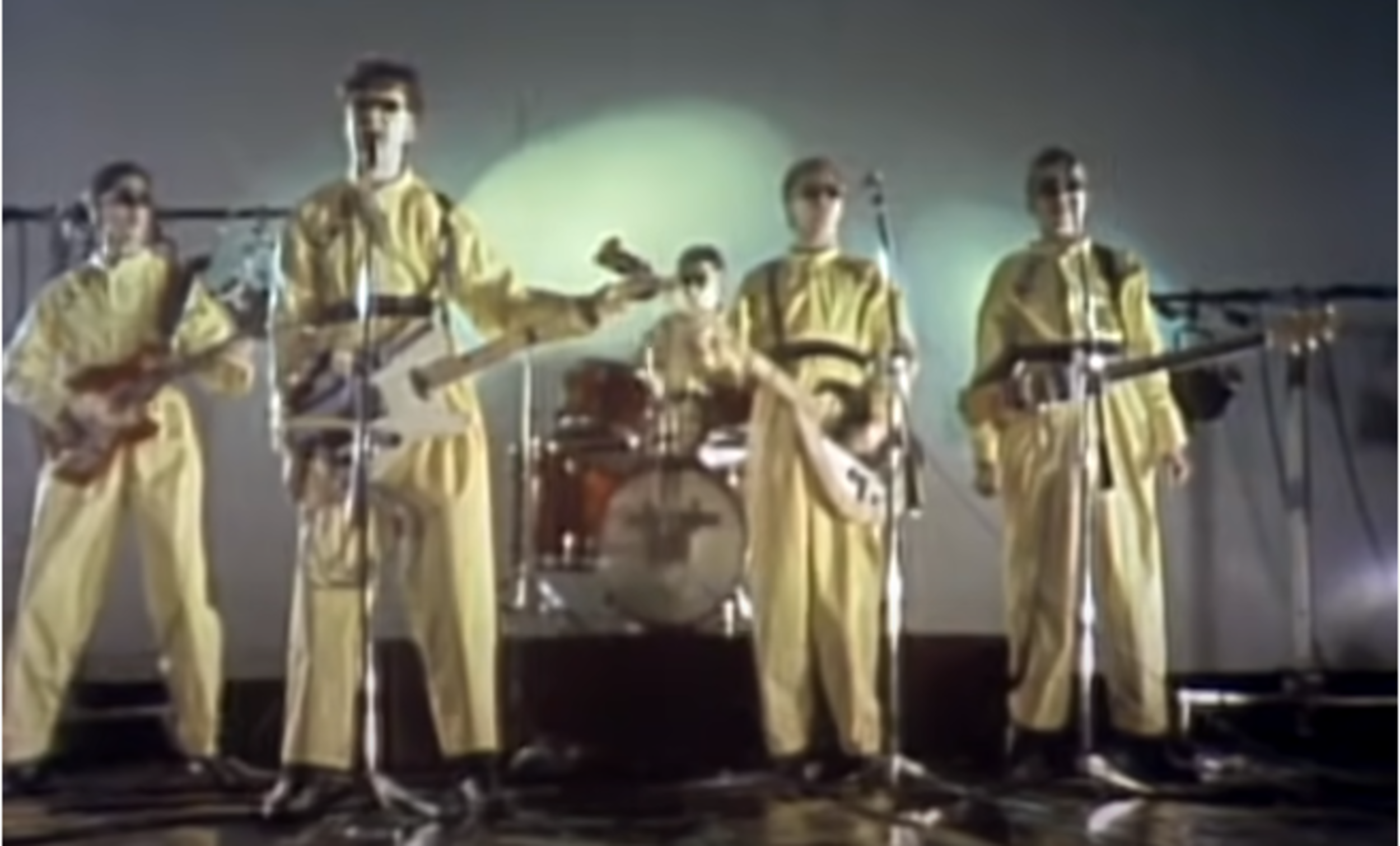 I cant get no. Devo группа. I can't get no satisfaction.