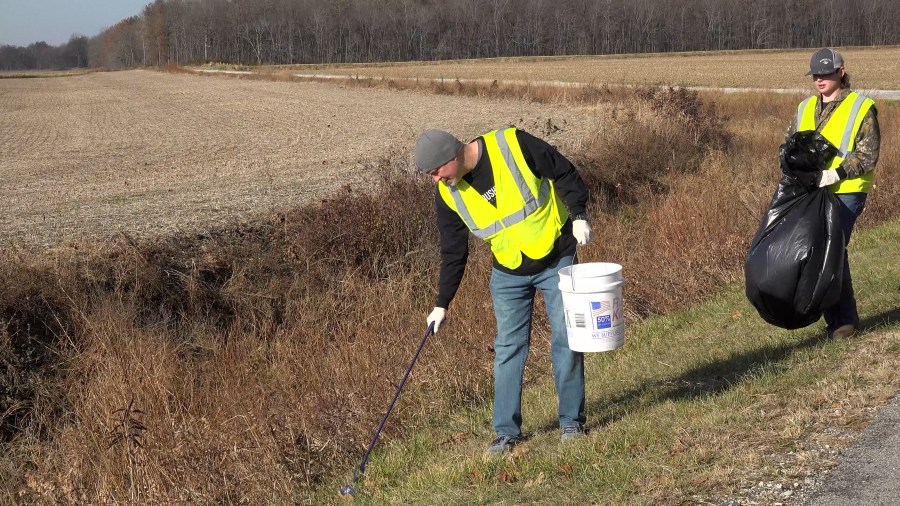 Daviess County To Take Applications For 2024 Trash For Cash   AA1jcWwc.img