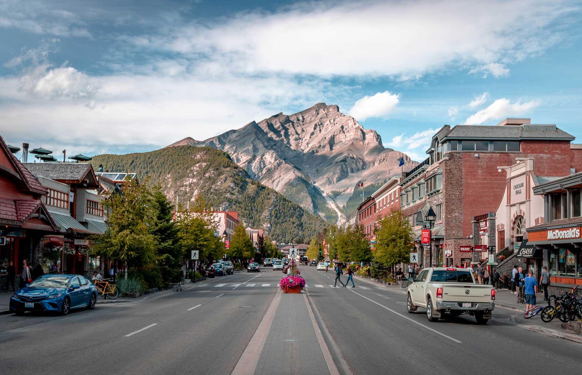 Canada's Most Charming Small Towns And Villages Will Make Your Jaw Drop