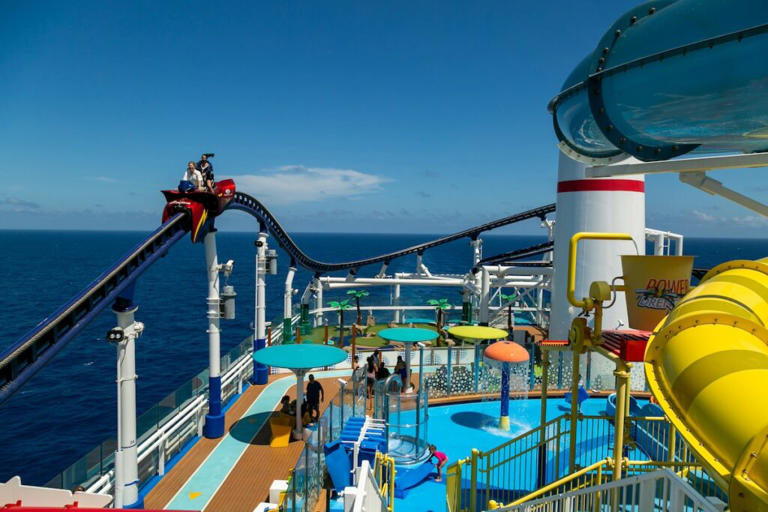 10 Best Cruise Lines When Traveling With Your Multigenerational Family