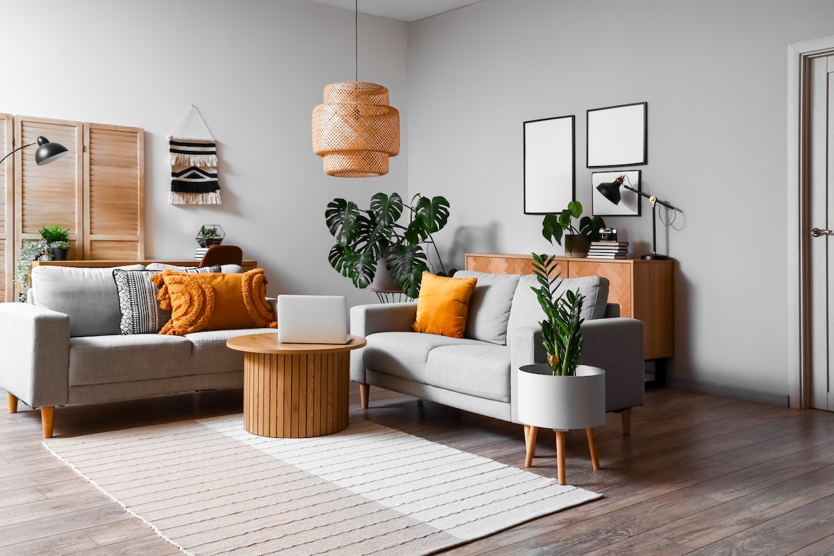 Interior Designer Shares Tips To Make Small Living Rooms Appear More   AA1jil3t.img