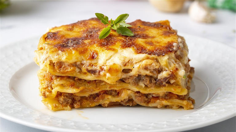 Make Lasagna For One With A Small Loaf Pan