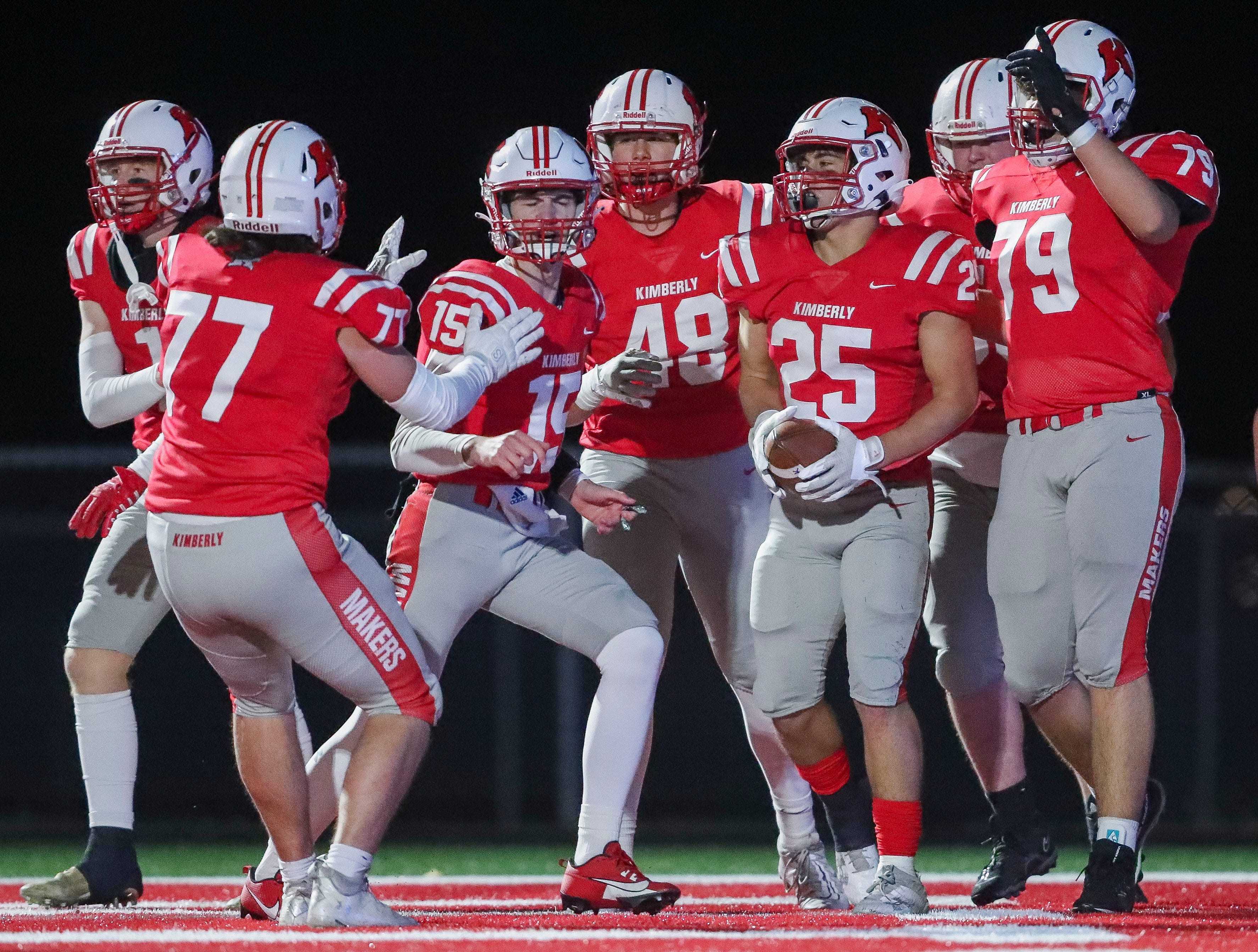 Here are Wisconsin high school football scores for WIAA Playoffs Level 3