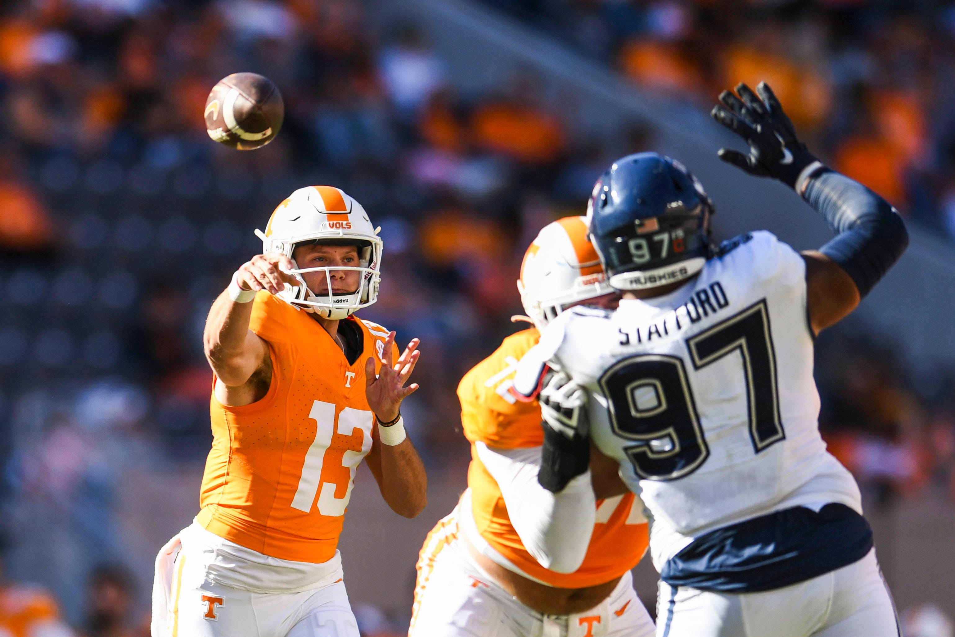 Who is Nico Iamaleava's backup for Tennessee vs Iowa in Citrus Bowl ...