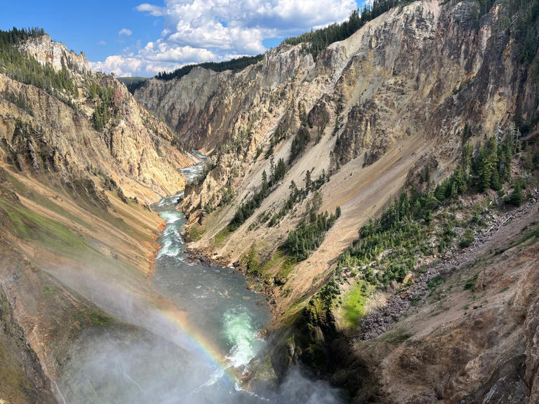 2 Days in Yellowstone: What to Do, See, and Eat