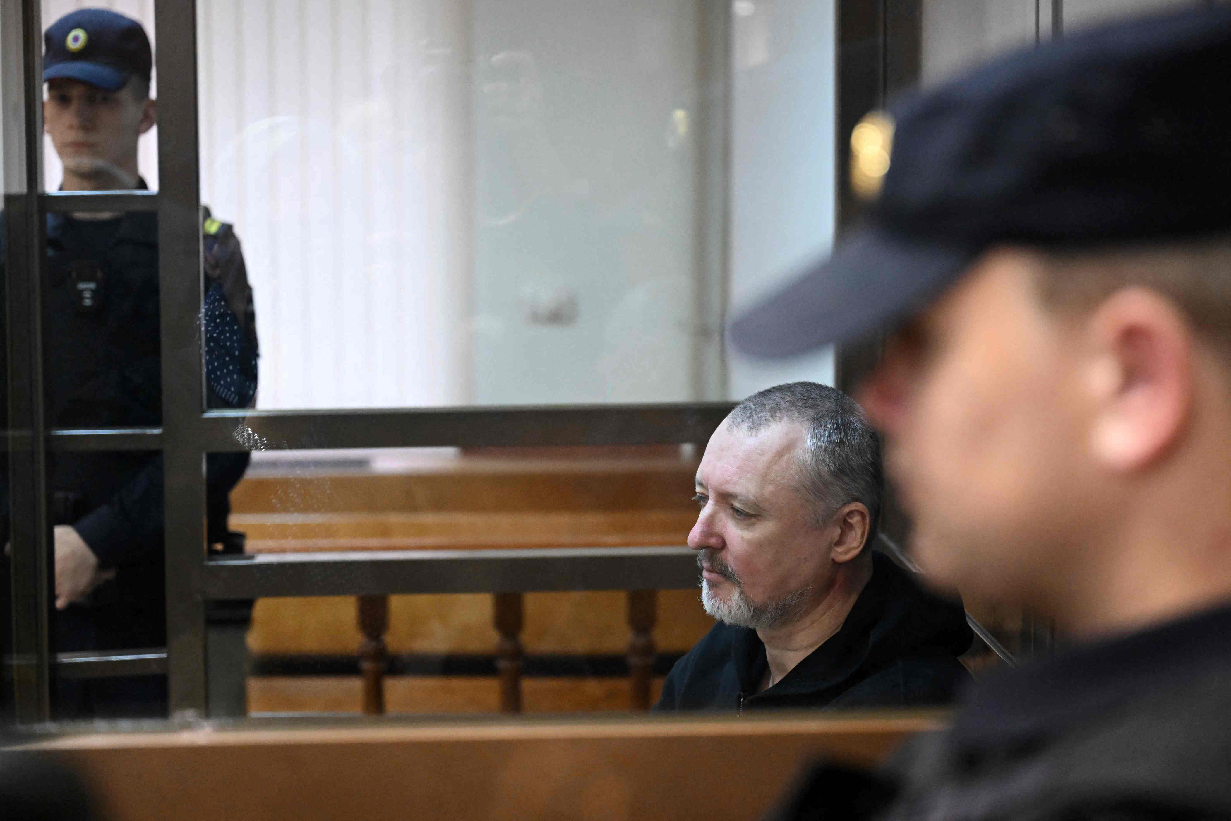 Arrest of ex-FSB agent signals Kremlin crackdown on Russia’s hawks