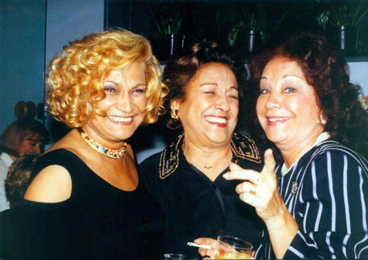 As três amigas, Hebe Camargo, Nair Bello e Lolita Rodrigues Foto: ERNANDO ARELLANO| ESTADÃO - 4|1993