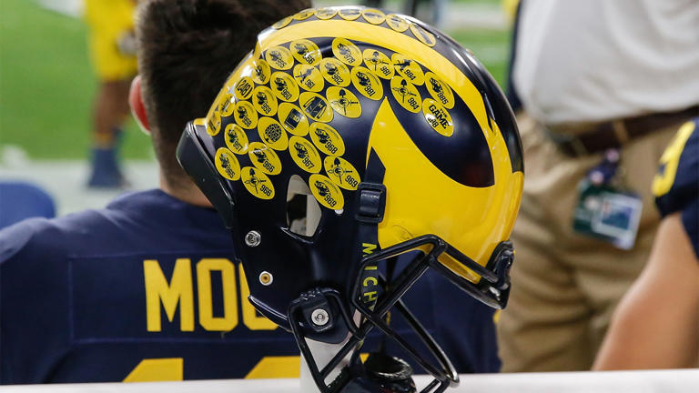 Michigan Football Placed On Probation Fined For Recruiting Violations After Ncaa Agreement