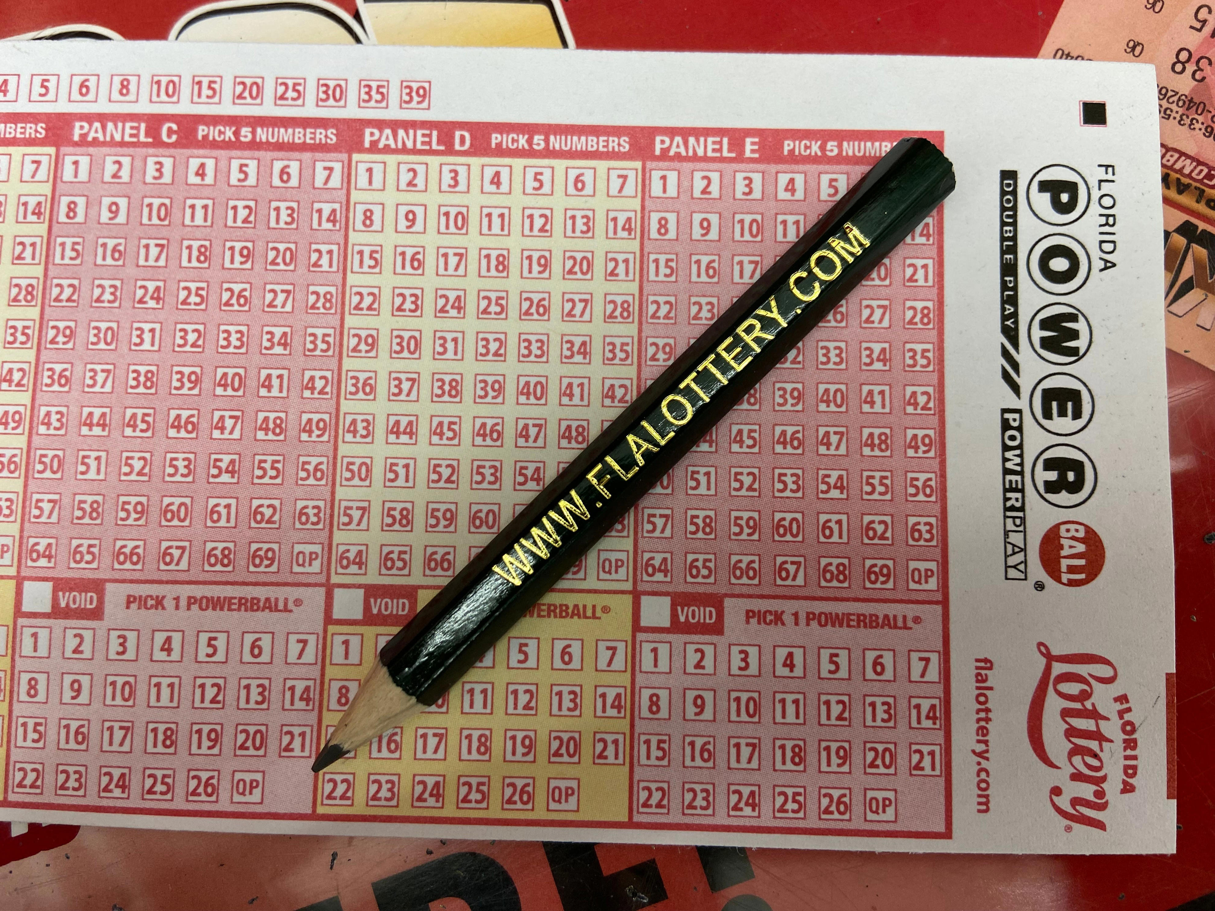 Who Won The Powerball Jackpot On New Years Michigan Ticket Holder   AA1jr9Nh.img