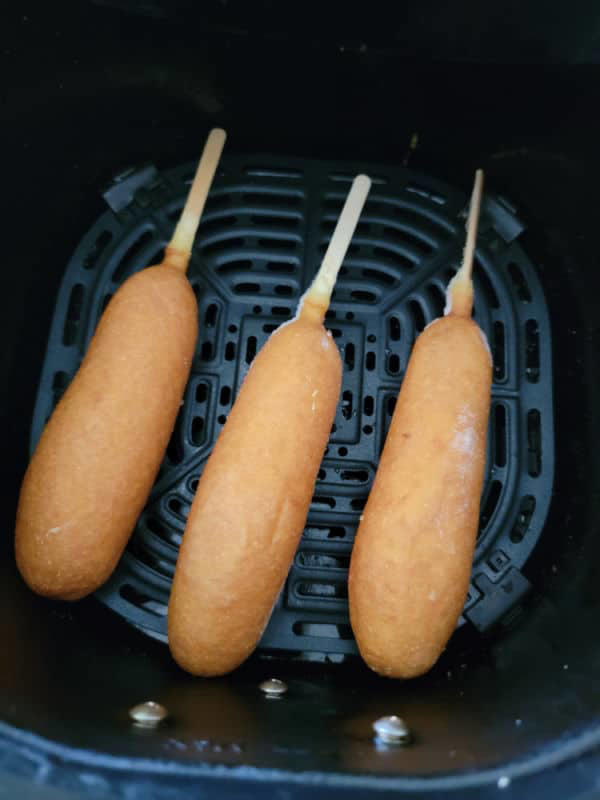 How to cook Frozen Corn Dogs in Air Fryer