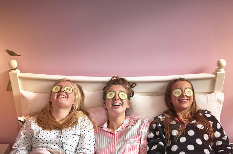 30 sleepover activities to keep the party going all night long