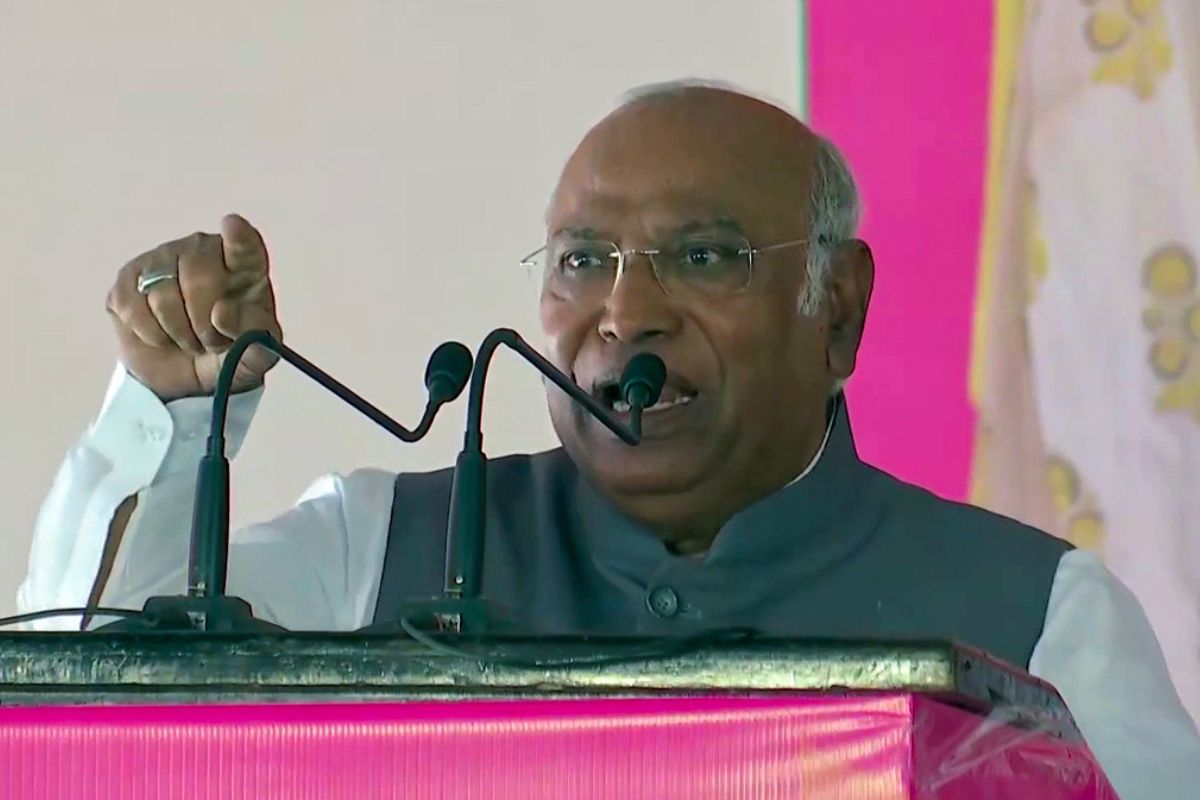 lying for power: kharge tears into modi for 'hate speech' in rajasthan