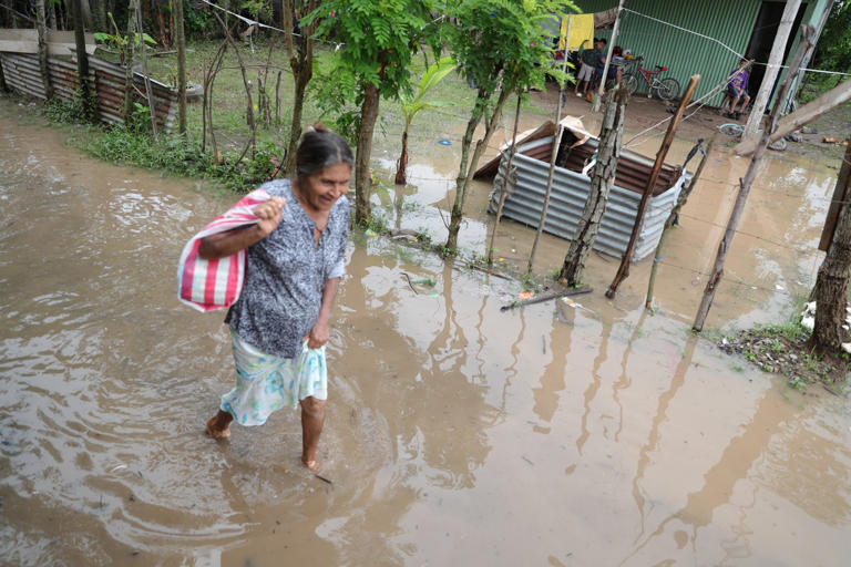 Las fuertes lluvias en Centroamérica dejan al menos once muertos y miles de afectados
