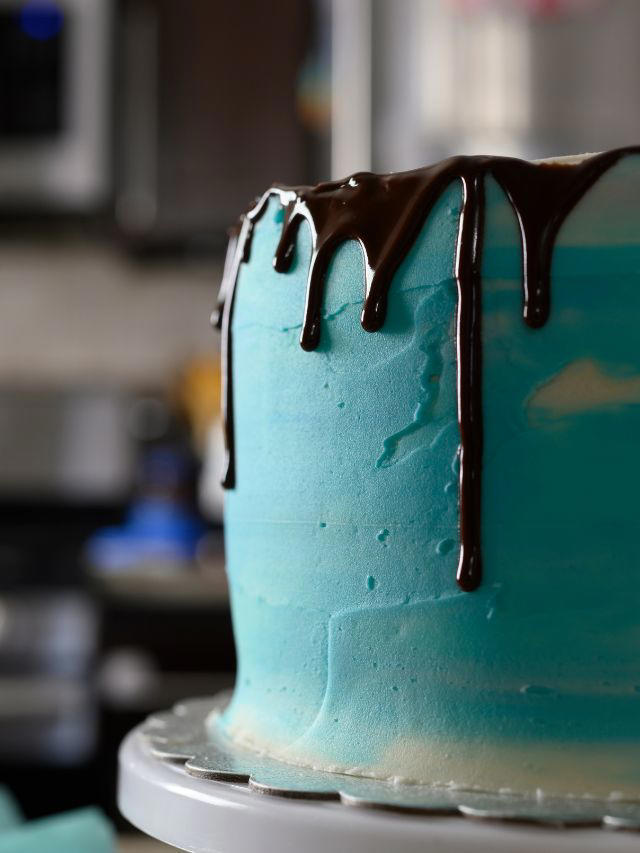 How To Store A Drip Cake Overnight: Guide For Tips