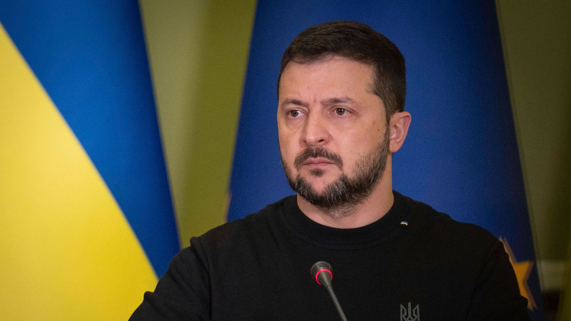 Ukraine: Wolodymyr Selenskyj Warnt Militärführung Vor Politischen ...