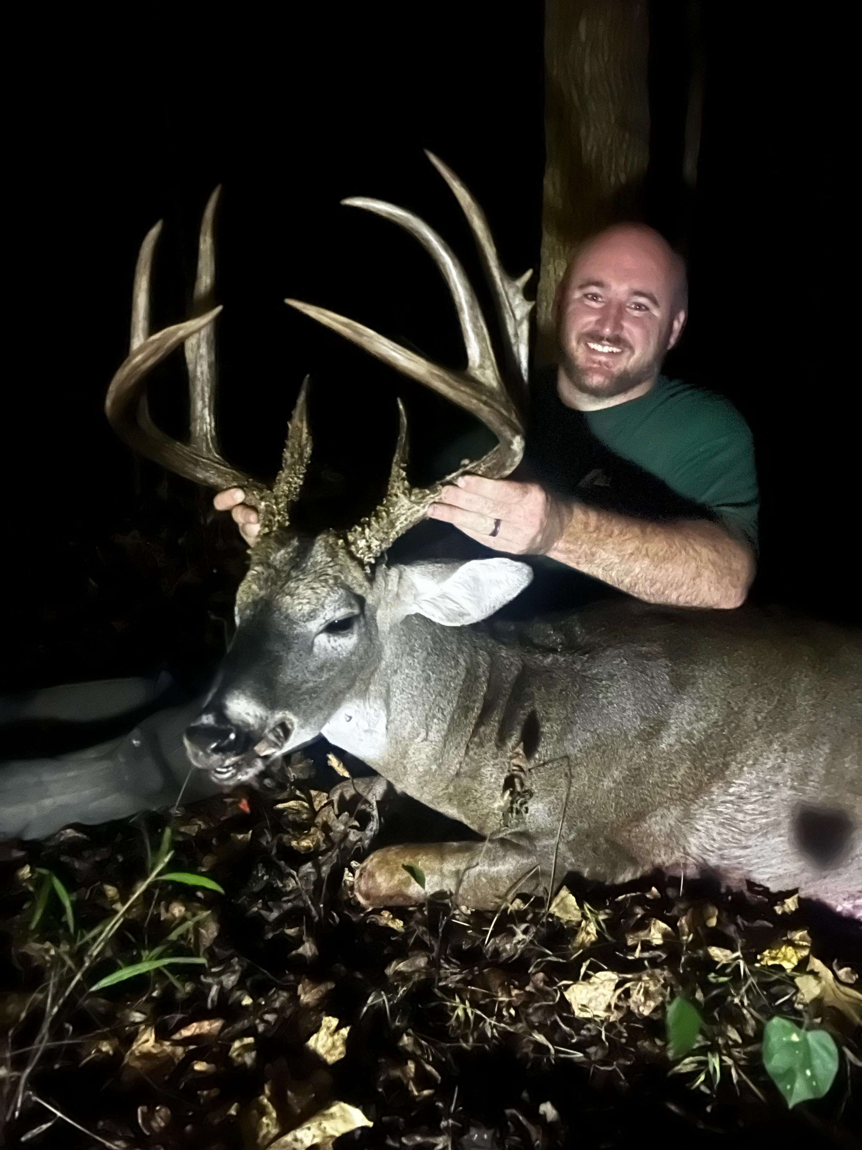 'He's Incredible.' Mississippi Deer Hunter Downs Massive 170-class Non ...