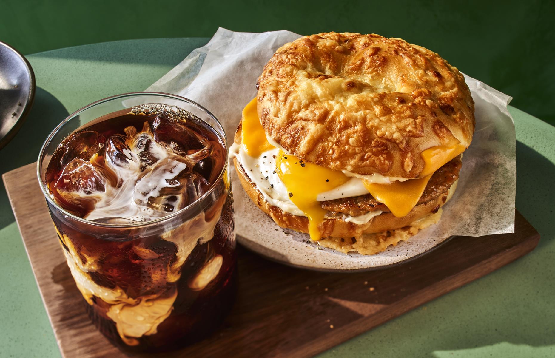 from-mcdonald-s-to-starbucks-the-best-fast-food-breakfast-items-ranked