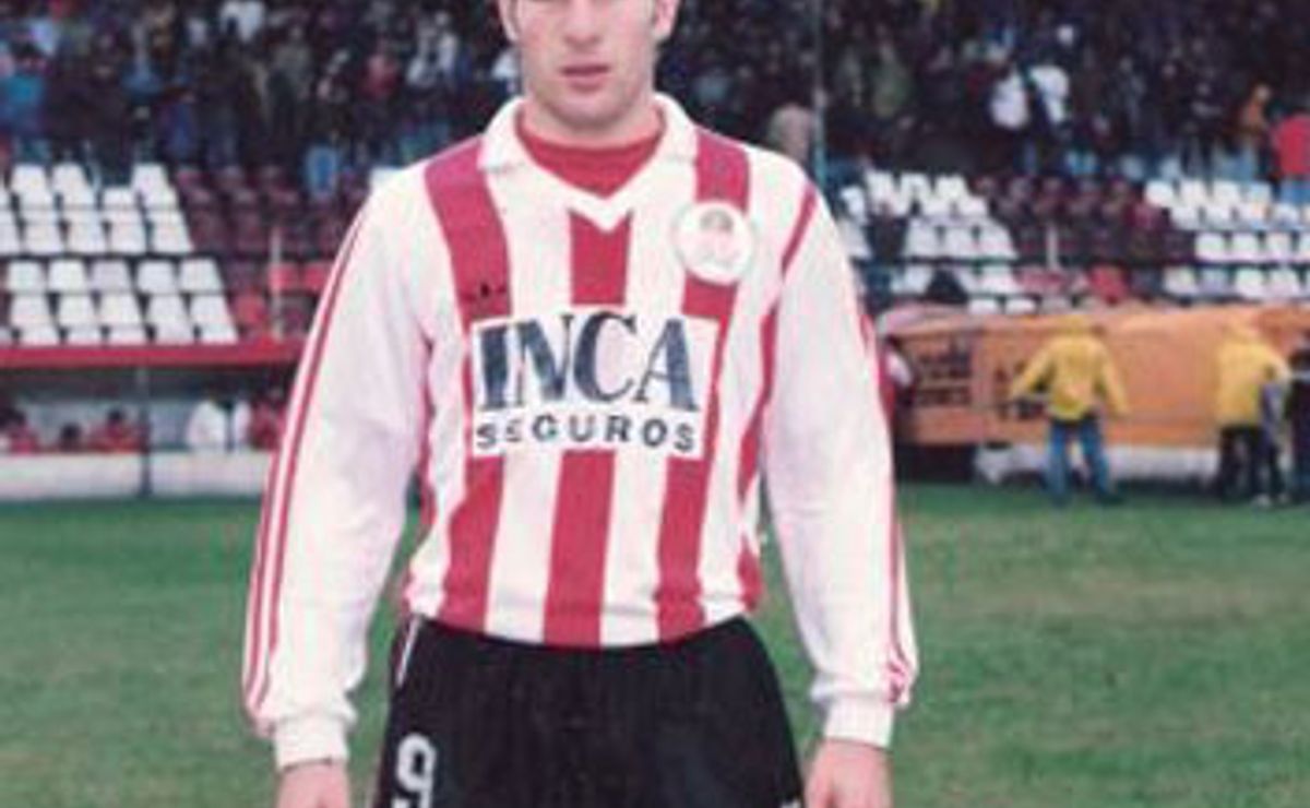 Con 18 años, Martín Palermo saltaba a la primera división del Club Estudiantes de La Plata.