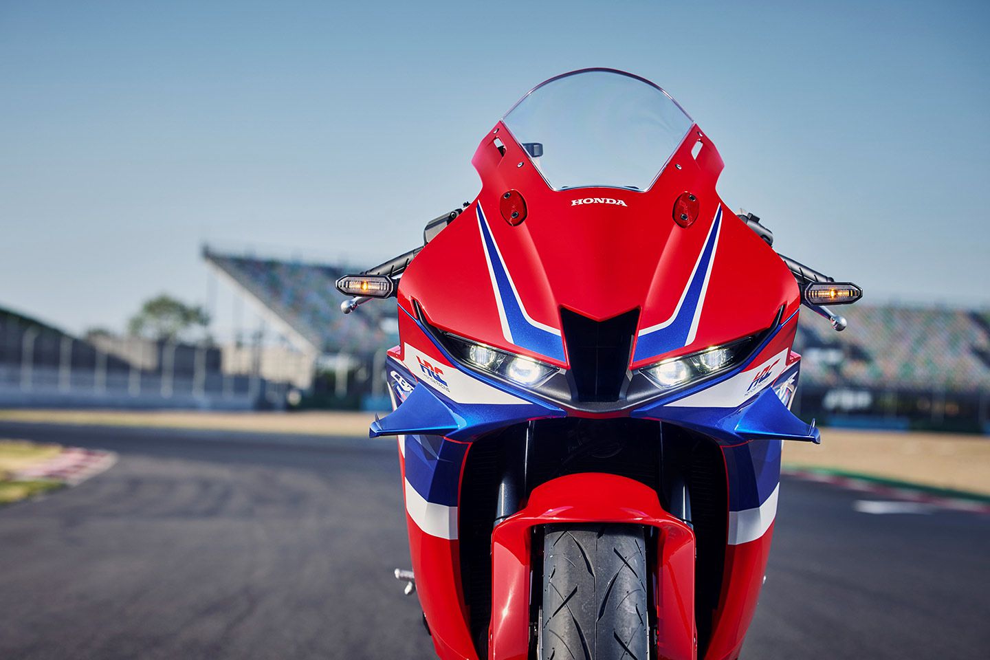 Honda 2024. Honda cbr1000rr Fireblade. Honda 1000rr Fireblade. Honda cbr1000rr r Fireblade SP. Honda CBR 2020.