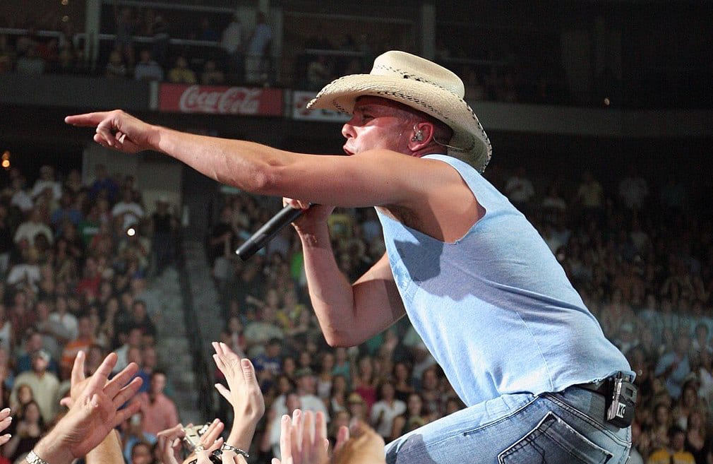Kenny Chesney to perform at US Bank Stadium in 2024