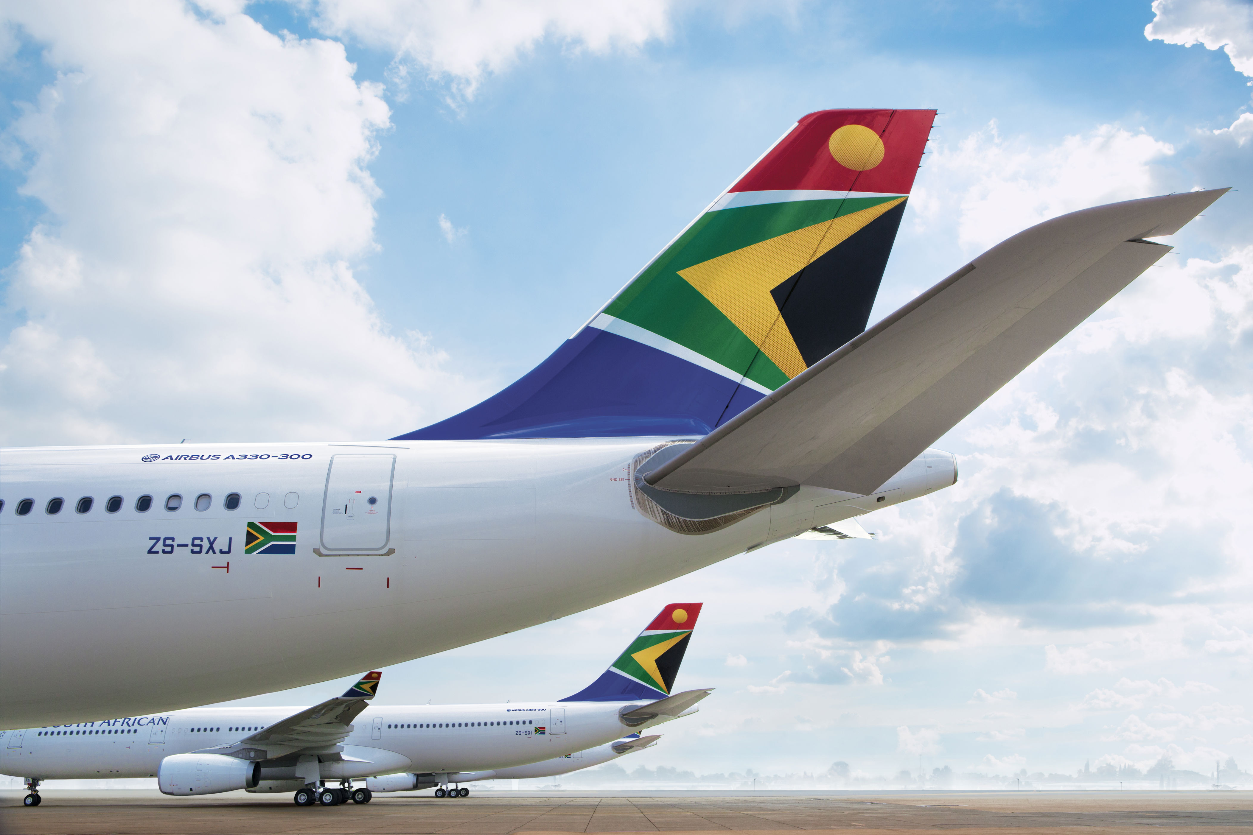 Самолет малави. ЮАР авиалинии. Саус Африкан Эйрвейз. Авиакомпании ЮАР. South African Airways a350.