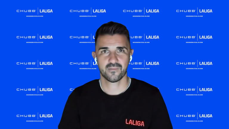 David Villa le da la bienvenida a Santiago Giménez en LaLiga: ‘Es un gran jugador’