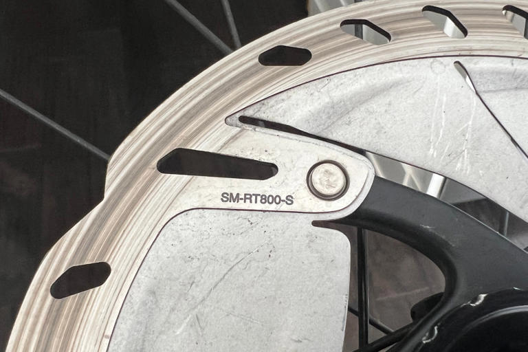 Seven easy maintenance tips for road hydraulic disc brakes