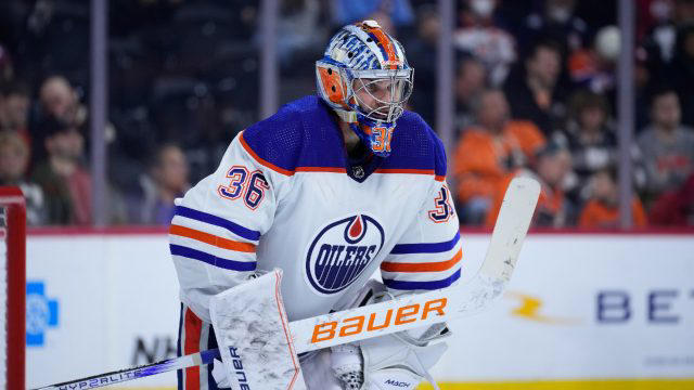 oilers issue qualifying offers to five restricted free agents