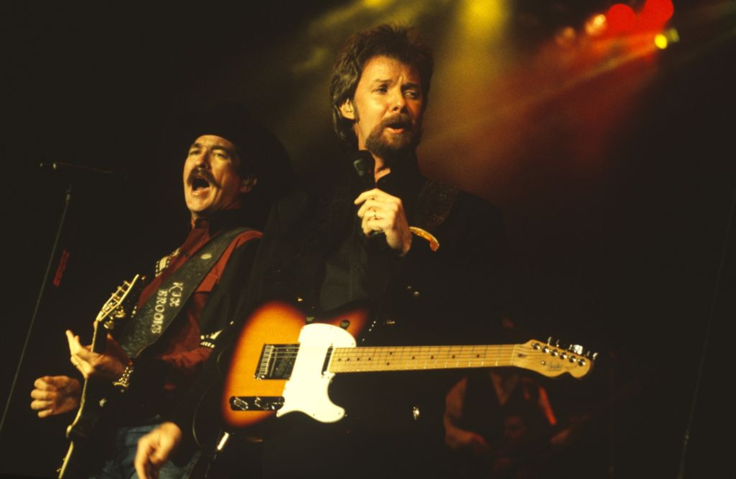 <p>Dig deep into your childhood nostalgia with "Red Dirt Road," a song that's all about reliving those memories of driving around on backroads in the past, from legendary '90s duo Brooks & Dunn. </p><p><a href='https://www.msn.com/en-us/community/channel/vid-cj9pqbr0vn9in2b6ddcd8sfgpfq6x6utp44fssrv6mc2gtybw0us'>Follow us on MSN to see more of our exclusive entertainment content.</a></p>