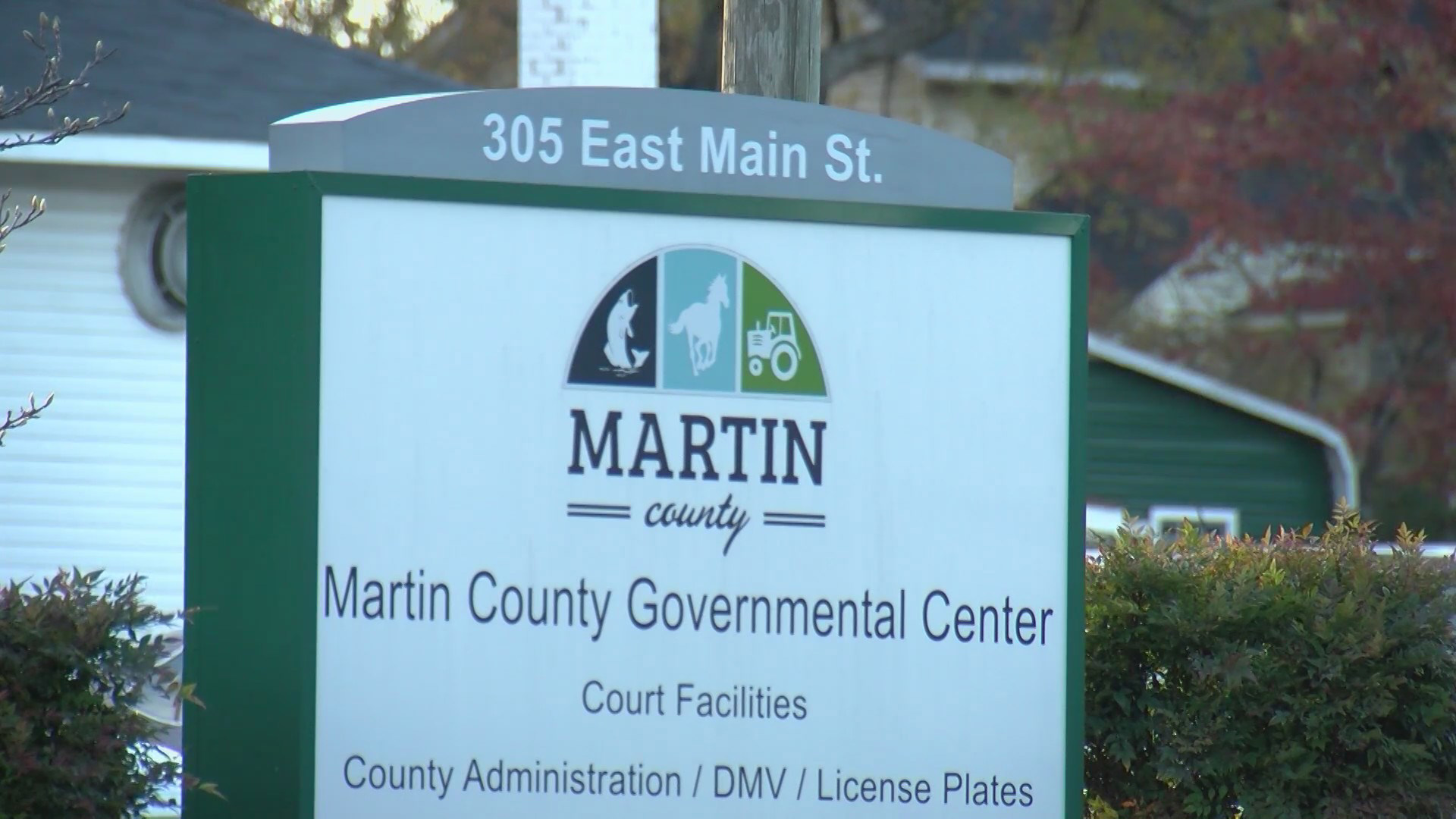 Martin County commissioners to discuss manager candidates in closed session