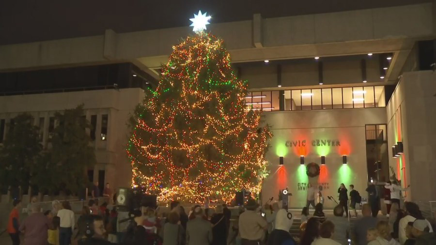 When will the Evansville Christmas tree be relit?