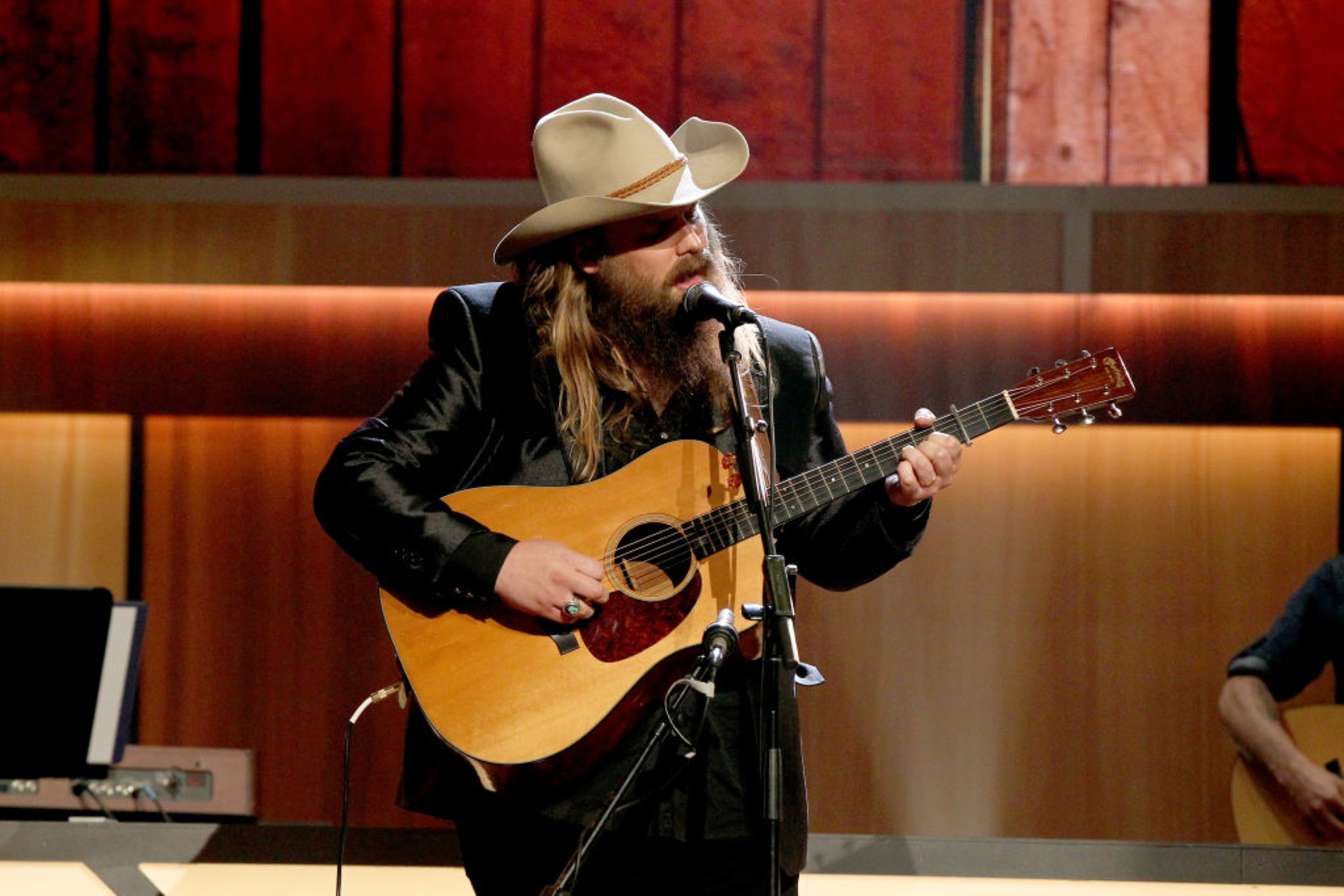 <p>"Traveller," the title track of Chris Stapleton's smash debut album, is a must for anyone who's got a heavy case of wanderlust. </p><p><a href='https://www.msn.com/en-us/community/channel/vid-cj9pqbr0vn9in2b6ddcd8sfgpfq6x6utp44fssrv6mc2gtybw0us'>Follow us on MSN to see more of our exclusive entertainment content.</a></p>