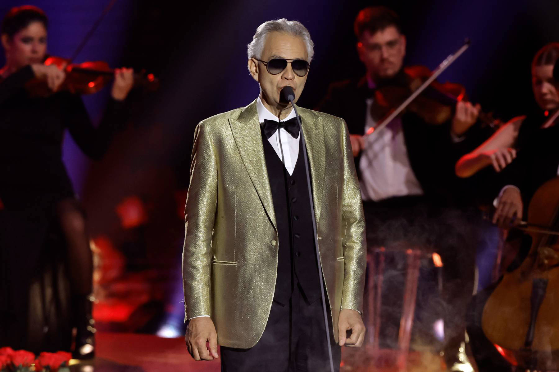 Andrea Bocelli's Performance of ‘Granada' Earns a Standing Ovation at