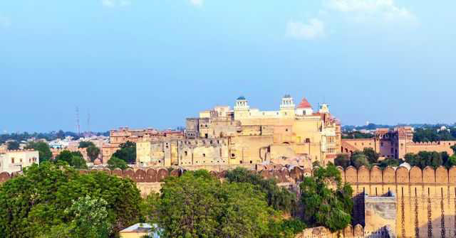  Rajasthan Bike Tour: A Journey Through Culture, Cuisine, and History on Two Wheels 