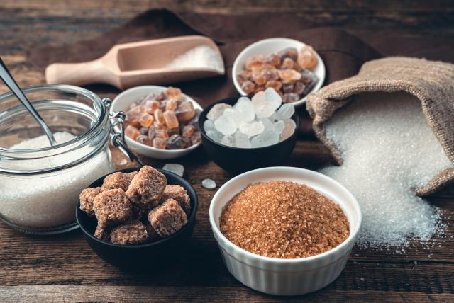 ¿cuáles son los sustitutos del azúcar? conozca todas las opciones y de qué están hechos