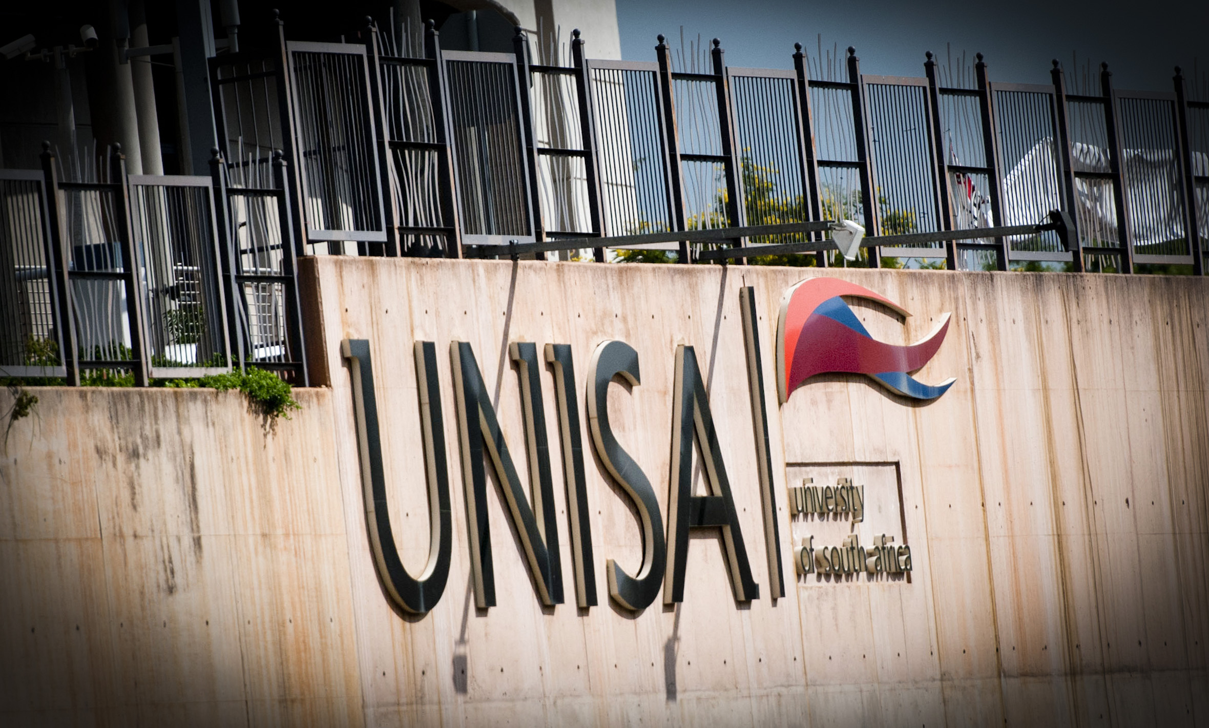 unisa set to finally act against more than 1,500 students charged with exam cheating