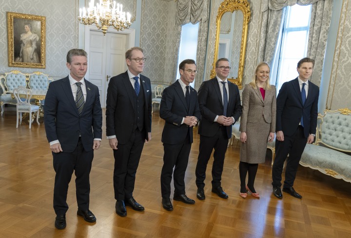 primeiro-ministro sueco recusa demolição de mesquitas como propõe extrema-direita