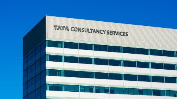 here is why it major tcs has to pay $210 mn to rival firm dxc