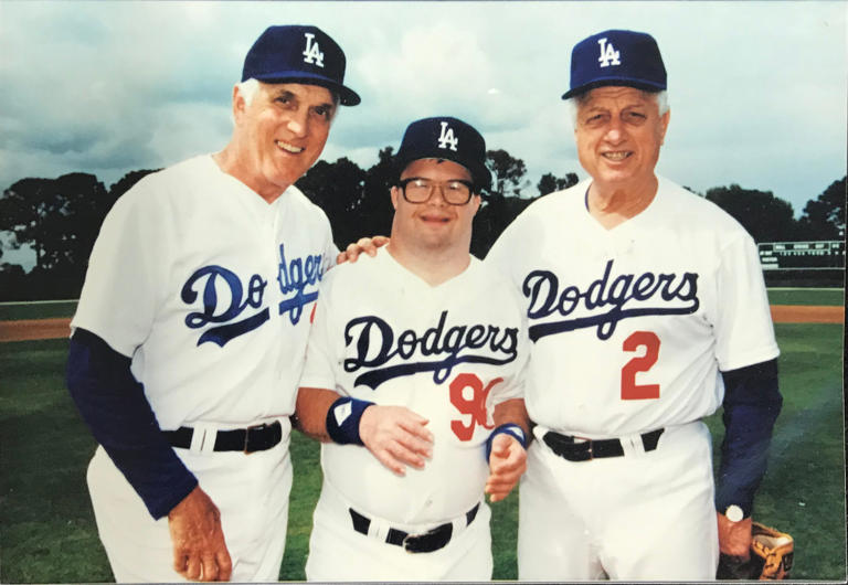 Carl Erskine, left, with son Jimmy, middle, and Tommy Lasorda.
